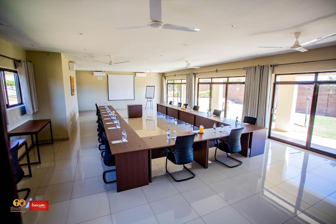 לילונגווה Douglas Lodge & Apartments מראה חיצוני תמונה