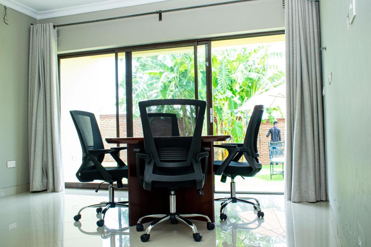 לילונגווה Douglas Lodge & Apartments מראה חיצוני תמונה