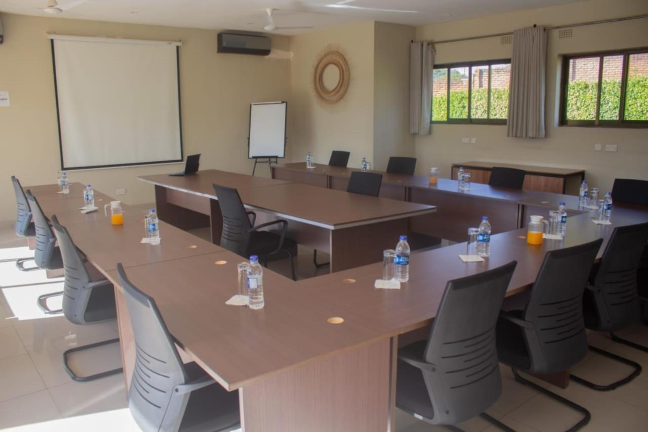 לילונגווה Douglas Lodge & Apartments מראה חיצוני תמונה