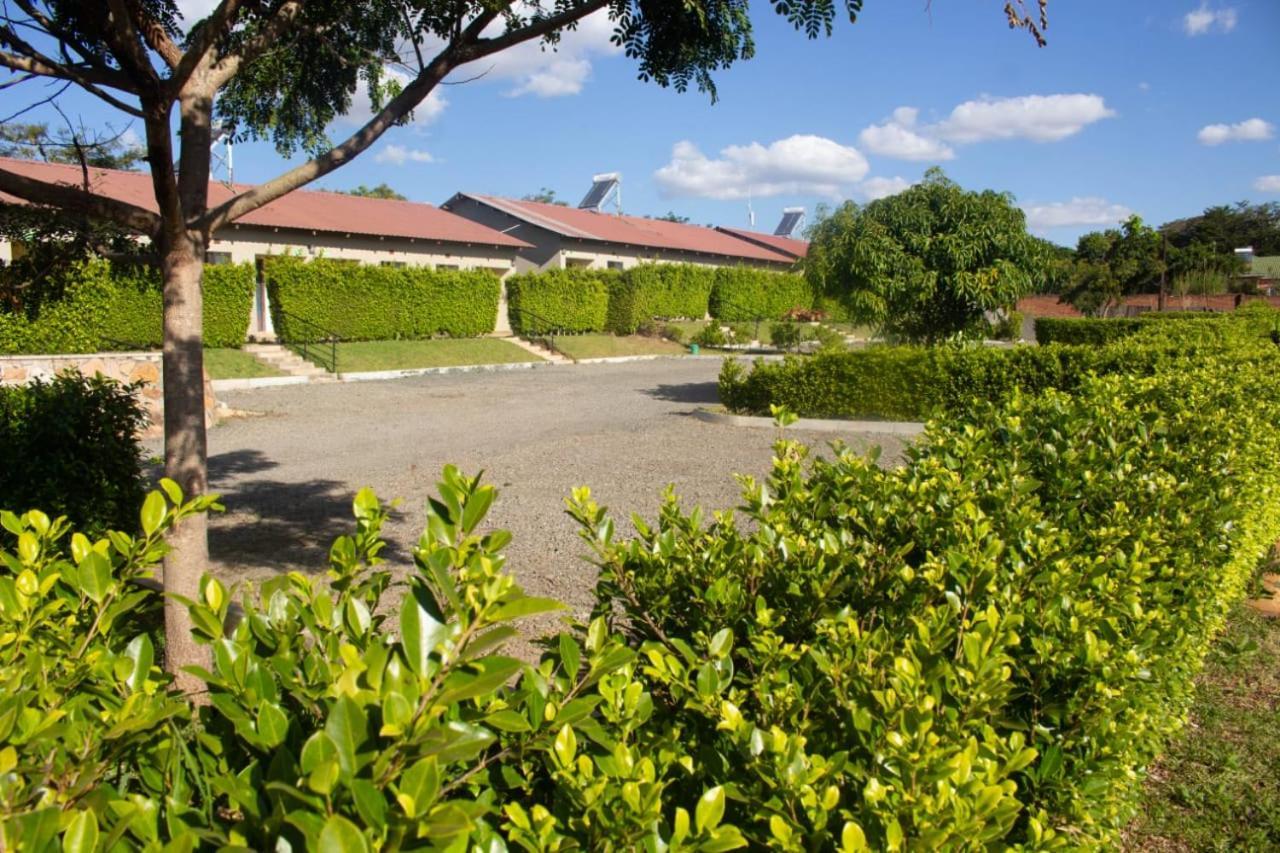 לילונגווה Douglas Lodge & Apartments מראה חיצוני תמונה